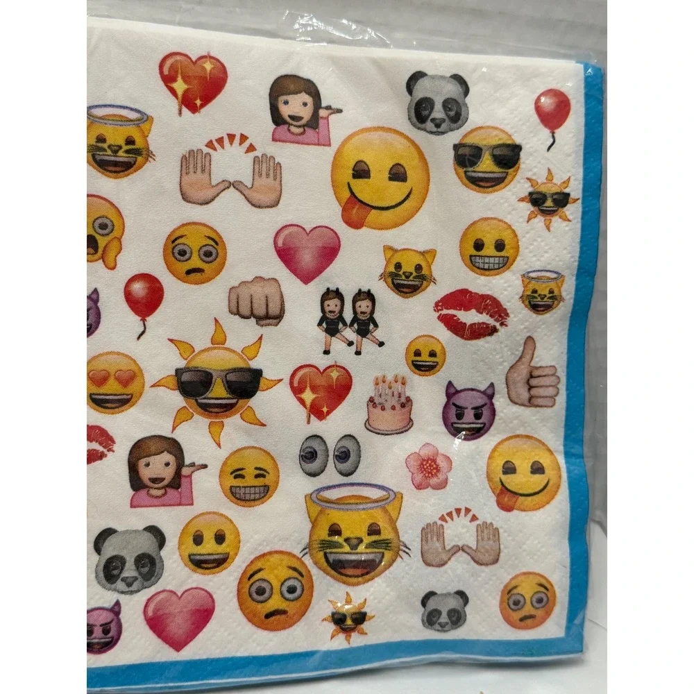 Unique Emoji The Iconic Brand Party Supplies Set 8ct Plates 16ct Napkins NEW